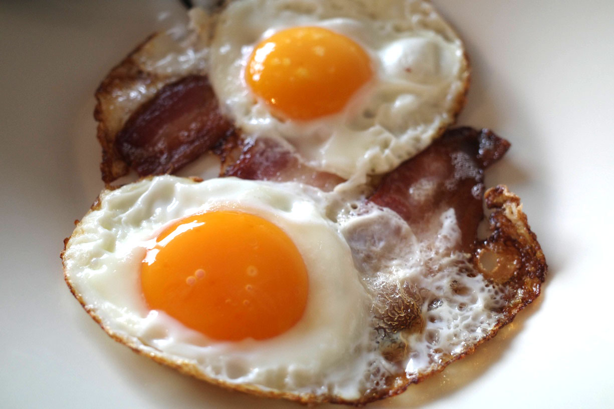 ベーコンエッグ