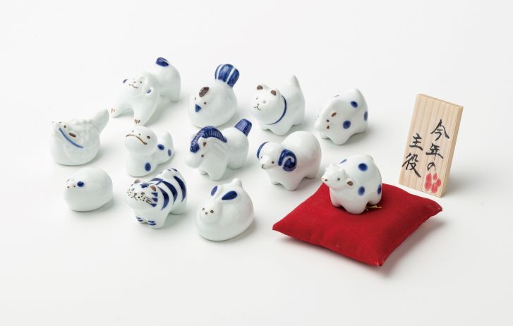 楽天市場】[送料無料]【えとせとら】置物セット(座布団・立札付